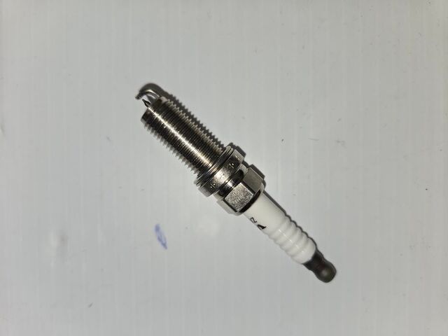 32290011 - Unclassified: Spark Plug for Volvo: S60, S60 Cross Country, S80, S90, V60, V60 Cross Country, V90, V90 Cross Country, XC40, XC60, XC70, XC90 Image