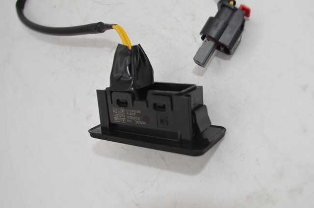 2020-2026 GM Release Switch 85877553 | Awesome Parts GM
