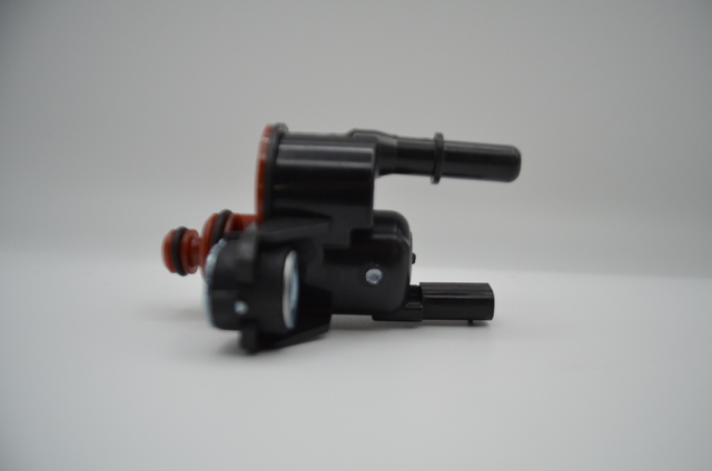 2019-2026 GM Vapor Canister Purge Solenoid Valve 12666845 | Awesome ...