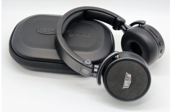 19540629 - Audio/Video: Bluetooth® Headphones with Cadillac Logo for GM Image