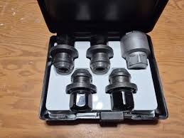 85039001 - Wheels: Wheel Lug Nut &amp; Lock Kit, Black for GM Image