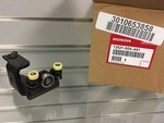 72521S0XA51 - : Male Assembly, R Slide Door Center Roller (For Power Sliding Door) for Honda Image
