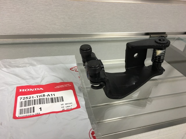 72521-TK8-305 - Roller 2011-2017 Honda Odyssey | Honda Parts HQ