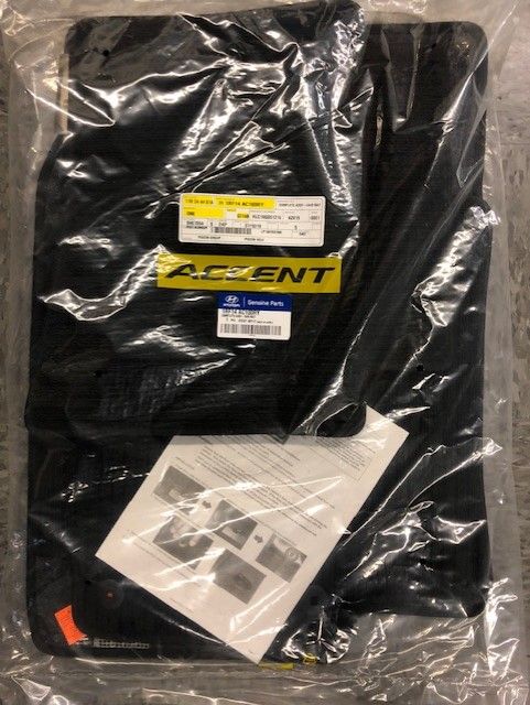 1RF14AC100RY - Interior: Floor Mats, Carpet for Hyundai Image