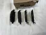 D10606LE0A - : Genuine OEM Nissan Front Brake Pads Kit D1060-6LE0A Sentra Kicks Set for Nissan Image