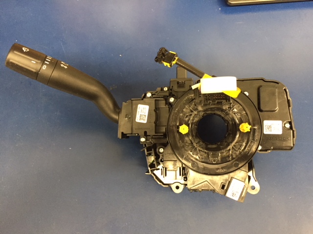 3z7z3様 2011-2014 Ford F-150 Upper Housing EL3Z-3F791-GB