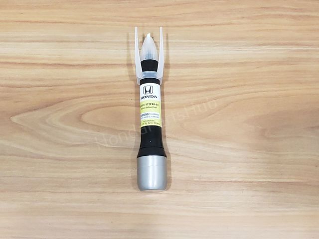 8703Y72PAHA1 - Exterior: Genuine Honda Attract Yellow Pearl (Y72P) Touch-Up Paint for Honda Image
