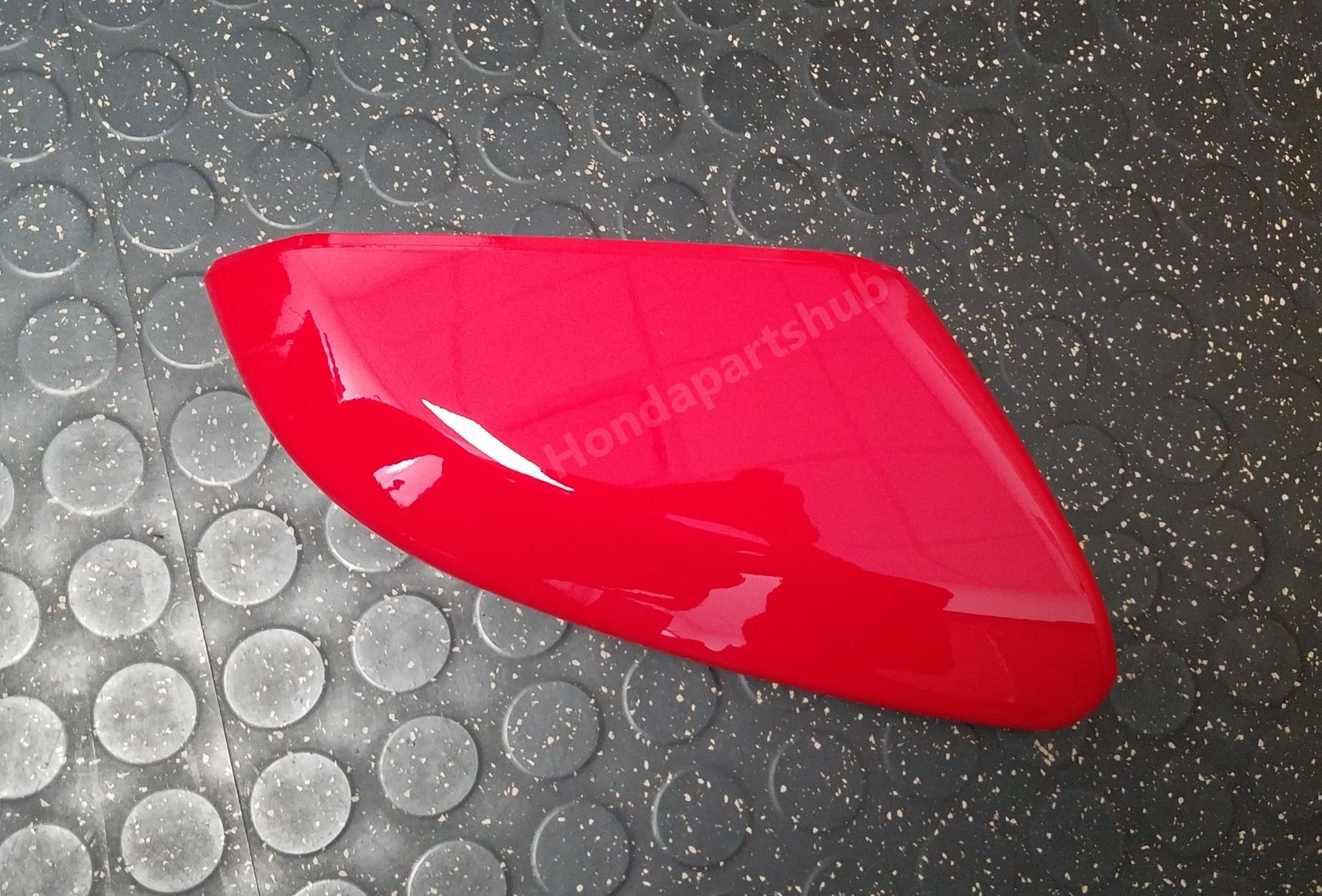 Genuine OEM 16-18 Honda Civic Right Skull Cap *R513* (Rallye Red