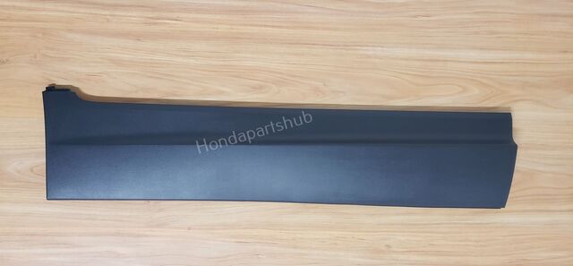2016-2025 Honda 16-22 Honda Pilot Right Rear Lower Door Garnish