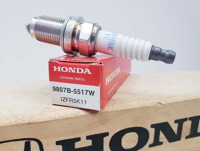 エンペラーフィッシュ 2005-2010 Honda Qty 1 Spark Plug (IZFR5K11) (Ngk) 9807B