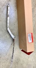 Grille Molding - Honda (71173-TLA-A00)