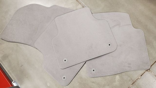 4M1863011CMC5OB - : 2017> Audi Q7 SQ7 Carpet Floor Mats Set of 4 LIGHT GRAY for Clearance Parts Image