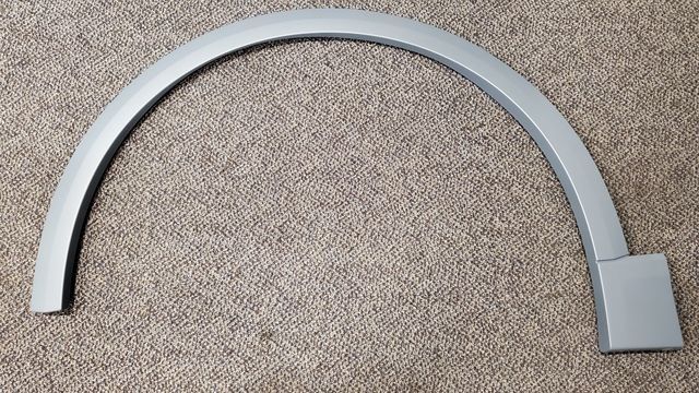 4M8-853-718-H-GRU - Audi Q8 Wheel Opening Molding 2019-2023 Audi