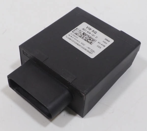 3Q0906121D - : Fuel Pump Controller for Audi Image