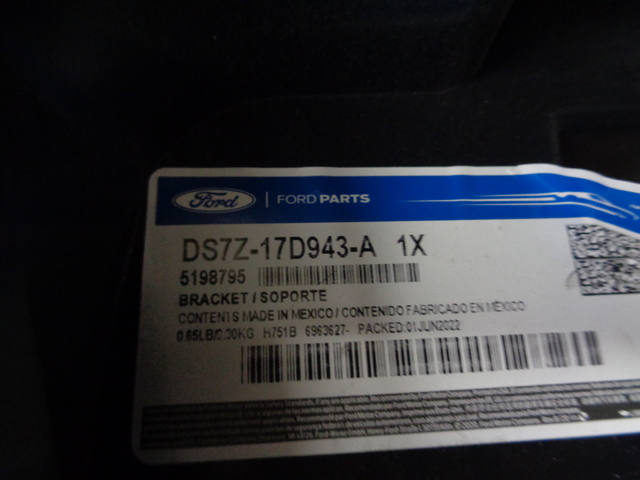 DS7Z17D943A - : Bumper Cover Bracket for Ford Image