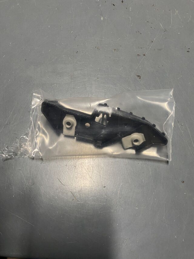 LJ8Z17C946A - : Bumper Cover Retainer for Ford Image