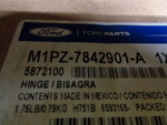 M1PZ7842901A - : Lift-Gate Hinge for Ford Image