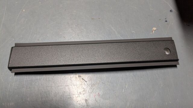 CN1Z7450462B - : Roof Molding Cap for Ford Image