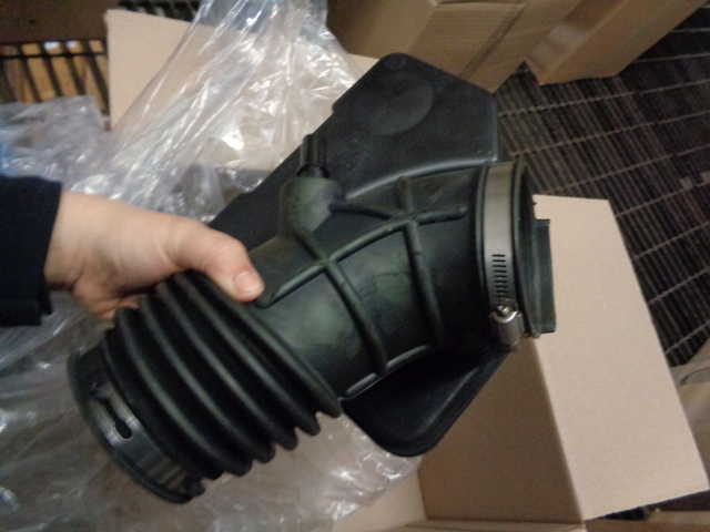 BT4Z9B659A - : Engine Air Intake Hose for Ford Image