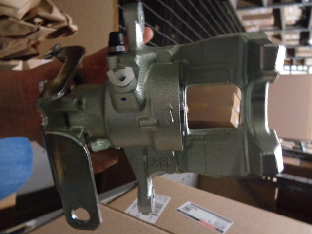 CK4Z2553C - : Disc Brake Caliper for Ford Image
