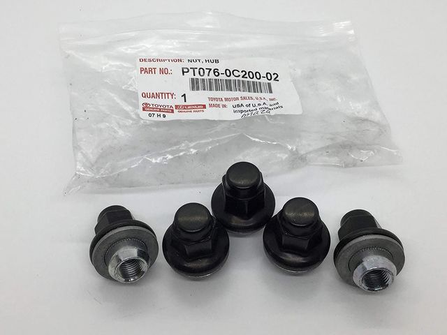 Toyota Black PVD Wheel Lug Nuts PT076-0C200-02 — Set of 5
