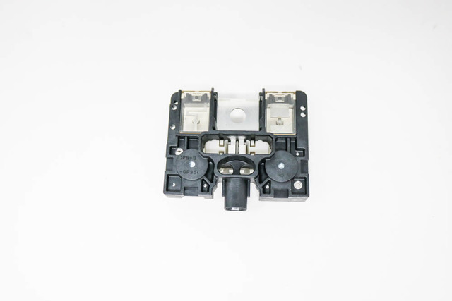 【中古】 百足（3） 82620-30340 - Junction Block 2016-2020 Toyota Mirai | Longo Toyota