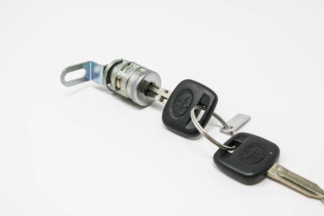 69055-0C030 - Tailgate Lock 2014-2023 Toyota | Longo Toyota