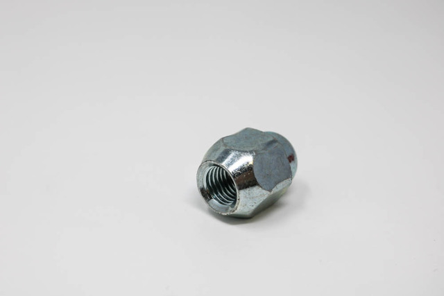 90942-01028 - Nut Hub Longo Toyota Parts