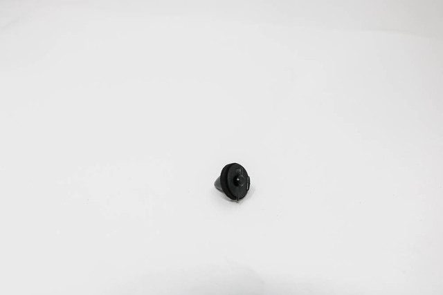 90467-10213-C0 - Sensor Clip 2008-2022 Toyota | Longo Toyota