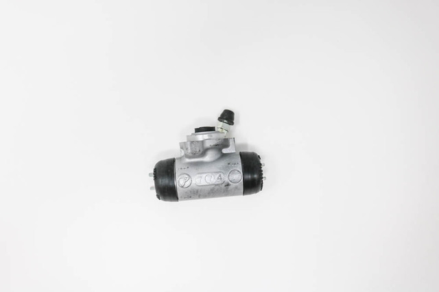 めらちん Cylinder Head for CHERY SQR477F 1.5L Engine - 477F-1003015MA