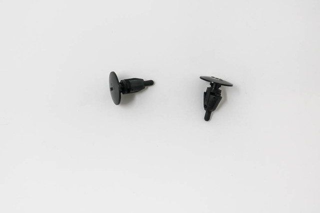 75867-30110 - Rocker Molding Clip 1998-2010 Toyota | Longo