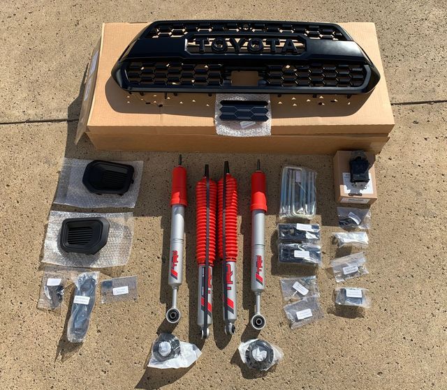 PT84K35221 - Performance: Suspension Lift Kit for Toyota: Tacoma Image