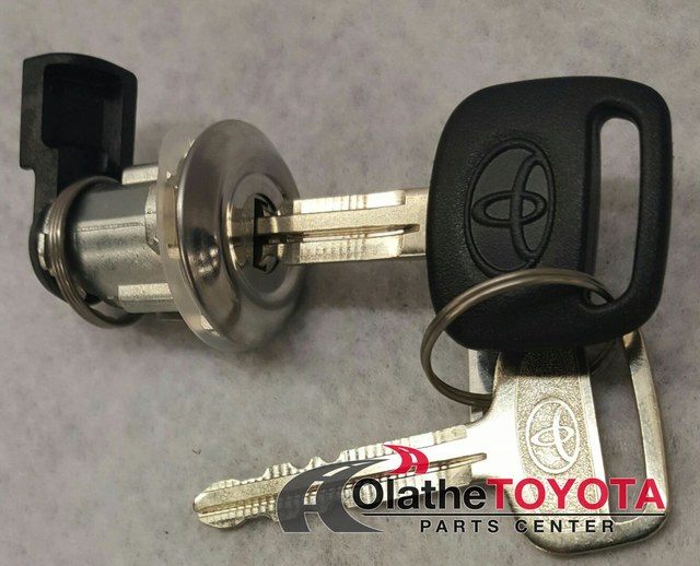 6905835140 - : Fuel Door Latch for Toyota: Tacoma Image