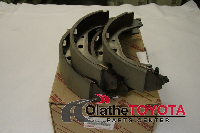 449535230 - Brakes: Drum Brake Shoe for Toyota: 4Runner, Pickup, T100, Tacoma, Tundra Image