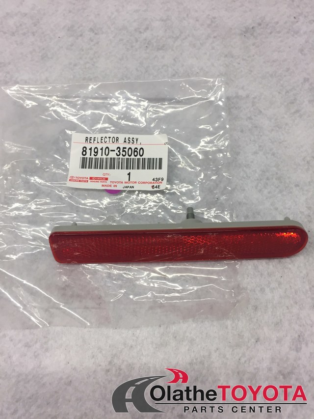 8191035060 - : Reflector for Toyota: FJ Cruiser Image