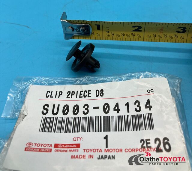SU00304134 - : Fender Liner Retainer Clip for Toyota Image