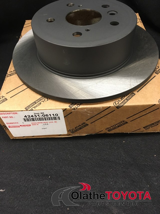 4243106110 - Brakes: Rotor for Toyota: Avalon, Camry Image