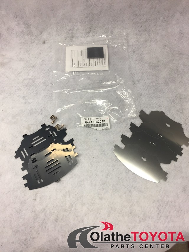 2001-2005 Toyota RAV4 Disc Brake Pad Shim 0494542040