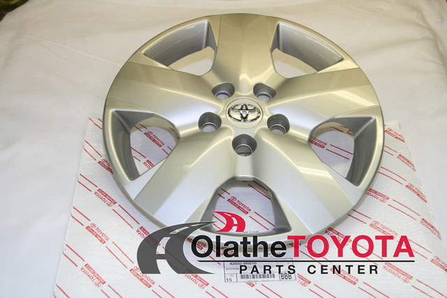 4260242010 - : Wheel Cover for Toyota: RAV4 Image