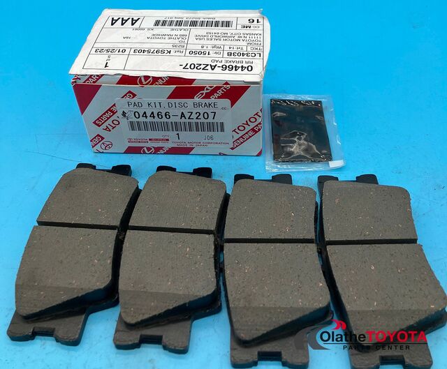 OEM Toyota Rear Brake Pads For 2006-2015 RAV4 – 04466-AZ008 / AZ207, Genuine TCMC